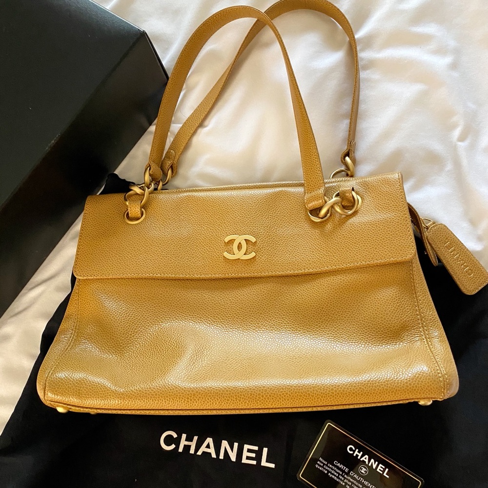 RARE! Like New!!!Chanel vintage bag!